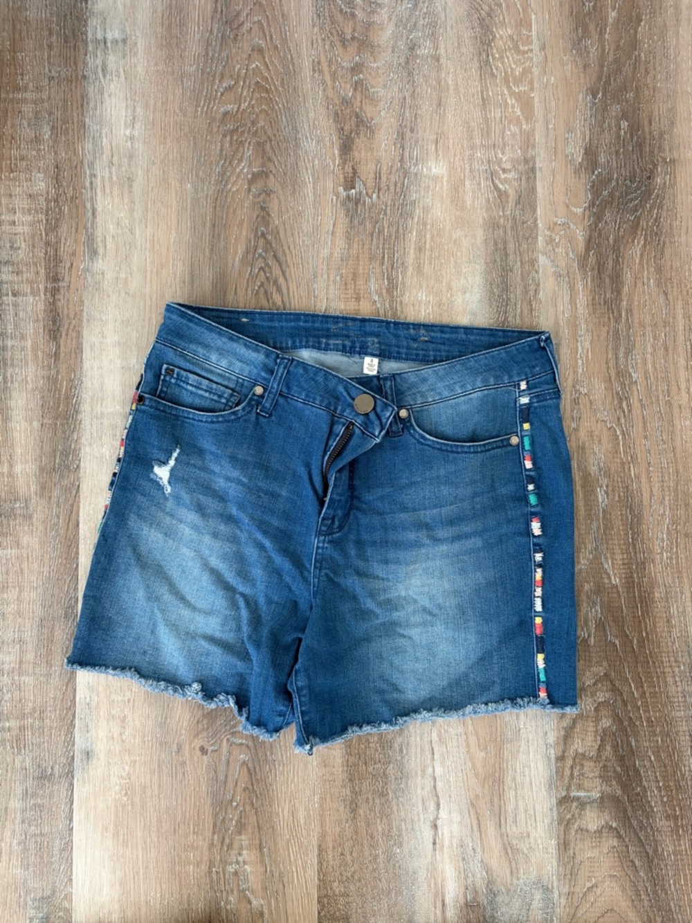 Seven for all Mankind denim shorts with colored stitching - Size 8